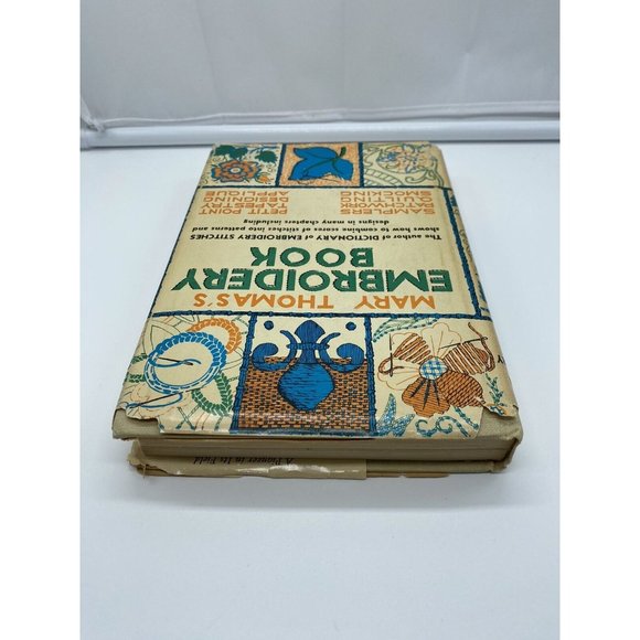 Mary Thomas's Embroidery Book by Mary Thomas Hardcover Dust Jacket 1936 - Picture 5 of 14
